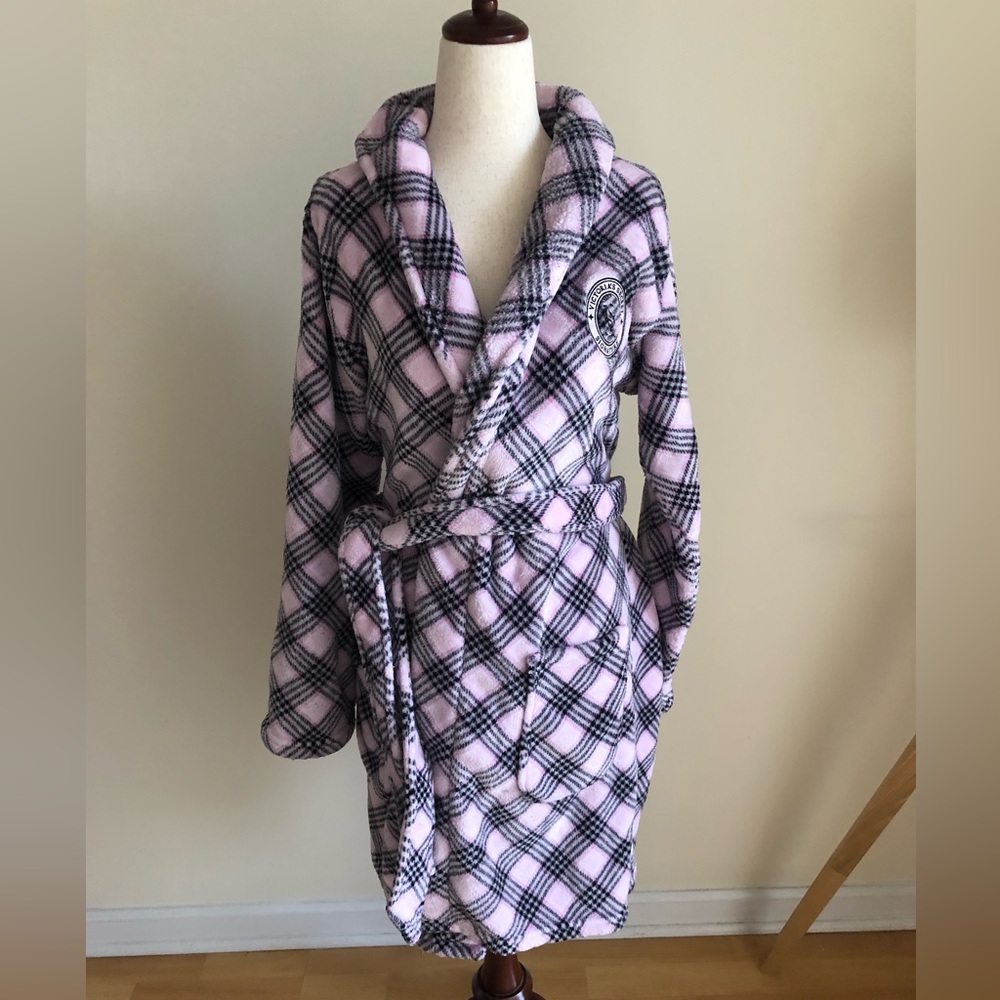 Victoria's Secret Pink and Black Plaid Fleece Robe with Logo Patch